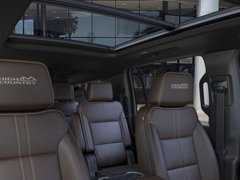 New 2026 Chevrolet Suburban High Country image 24