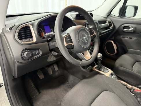 Used 2016 Jeep Renegade Sport w/ Power & Air Group image 9