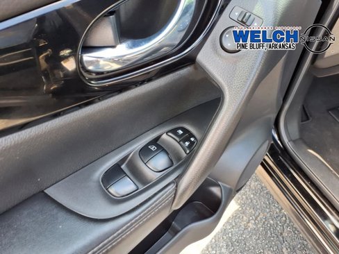 Used 2020 Nissan Rogue Sport SV image 13
