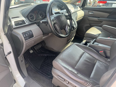 Used 2015 Honda Odyssey Touring image 12
