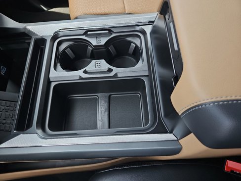 New 2025 Ford F350 Lariat image 28