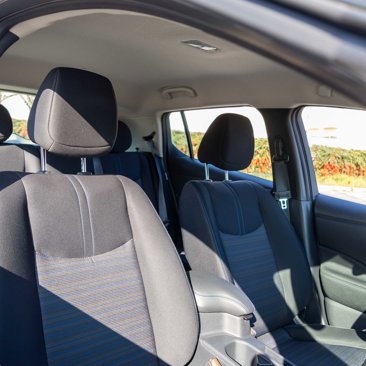 Used 2023 Nissan Leaf S image 19
