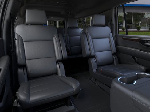 New 2026 Chevrolet Suburban Z71 image 17