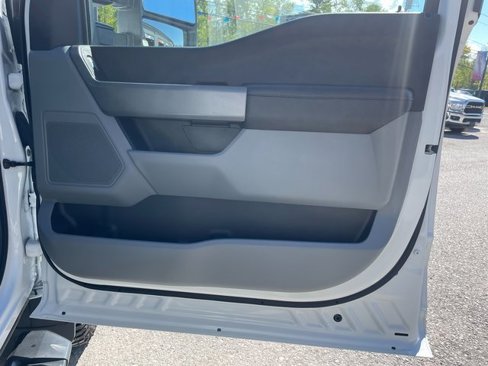 Used 2023 Ford F250 XLT w/ Snow Plow Prep Package image 17