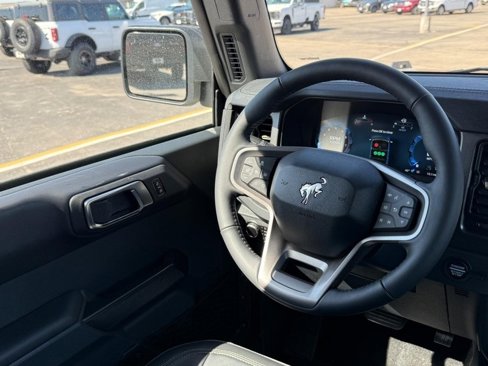 New 2025 Ford Bronco Badlands image 10