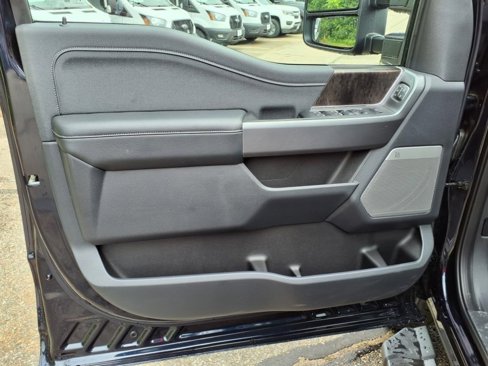 New 2025 Ford F350 Lariat w/ Lariat Ultimate Package image 19