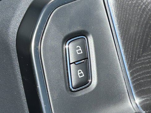 Used 2024 Ford F250 Platinum image 38