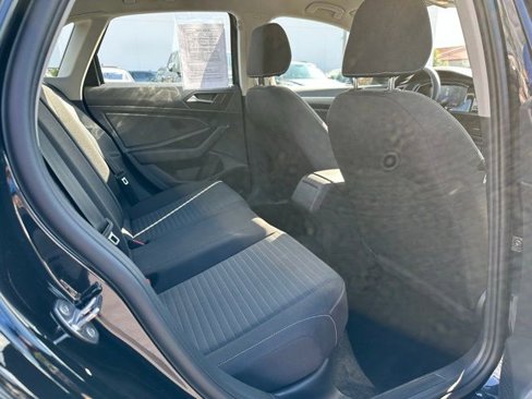 Certified 2024 Volkswagen Jetta S image 24
