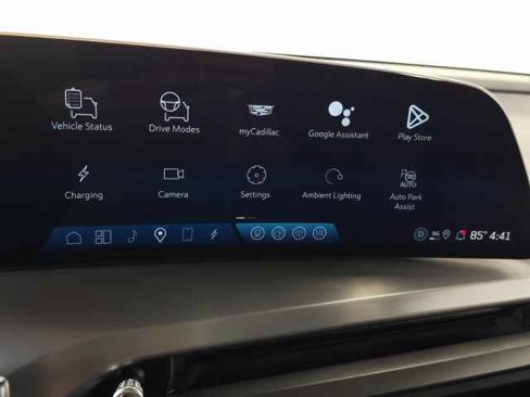 New 2026 Cadillac Vistiq Sport w/ LPO, Floor Liner Package image 21
