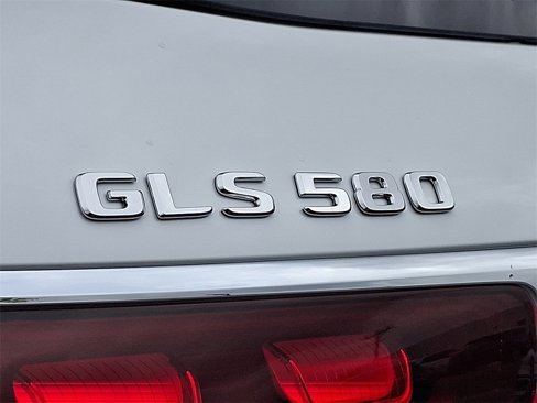 New 2026 Mercedes-Benz GLS 580 4MATIC image 22