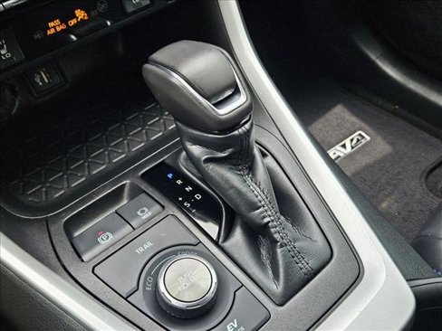 Used 2023 Toyota RAV4 XSE image 12