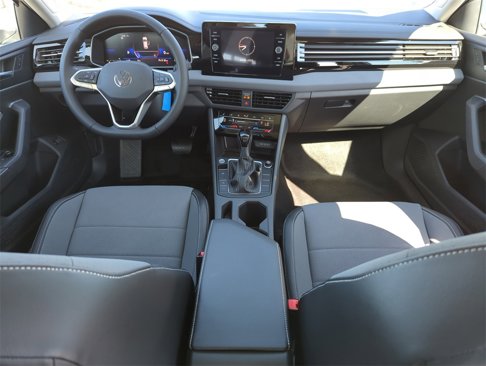 New 2025 Volkswagen Jetta SE image 19