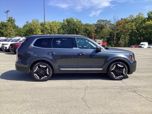 Used 2024 Kia Telluride EX image 8