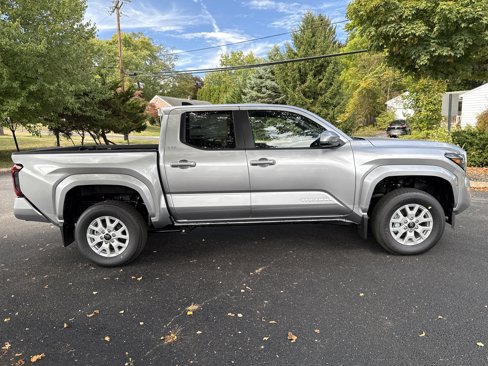 New 2025 Toyota Tacoma SR5 image 7
