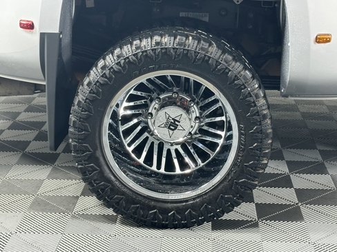Used 2015 GMC Sierra 3500 SLT w/ Duramax Plus Package image 15