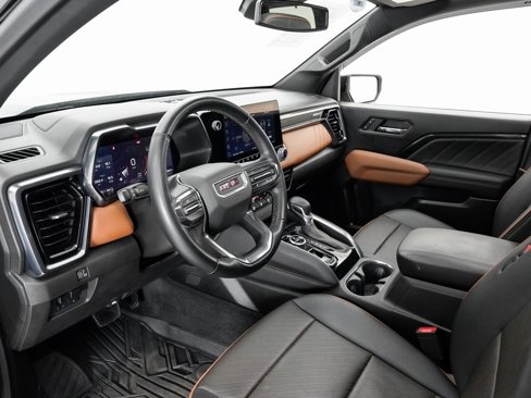 Used 2024 GMC Canyon AT4 w/ AT4 Premium Package image 4