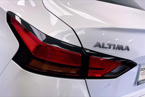 Certified 2024 Nissan Altima 2.5 SR w/ SR Premium Package image 27