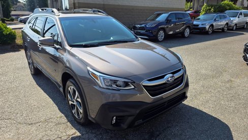 Used 2021 Subaru Outback Limited XT w/ Popular Package #2 image 3