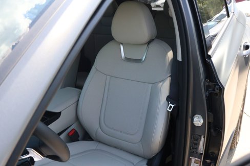 New 2025 Hyundai Tucson Limited image 13