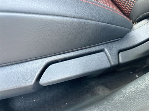 New 2025 Nissan Kicks SR image 19