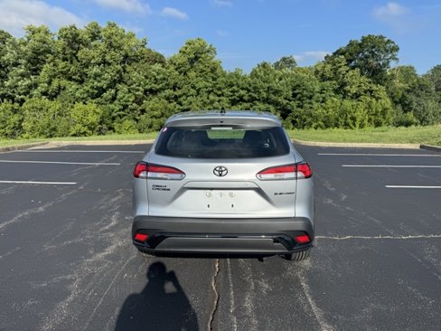 New 2025 Toyota Corolla Cross AWD Hybrid image 4