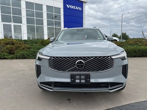Certified 2025 Volvo XC90 B5 Plus image 2
