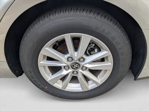 New 2025 Toyota Camry LE image 9