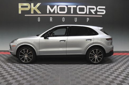 Used 2021 Porsche Cayenne image 3