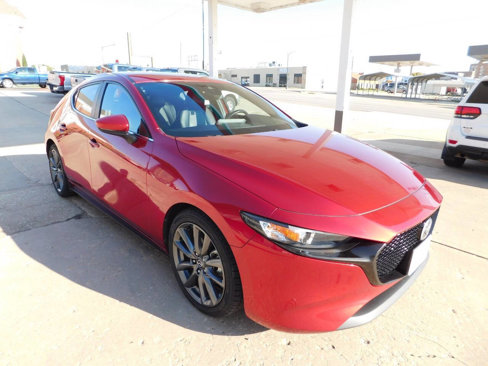 Used 2019 MAZDA MAZDA3 Hatchback w/ Preferred Package image 3