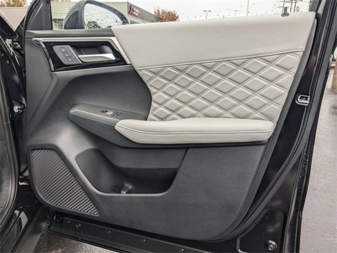 New 2025 Mitsubishi Outlander SEL image 26