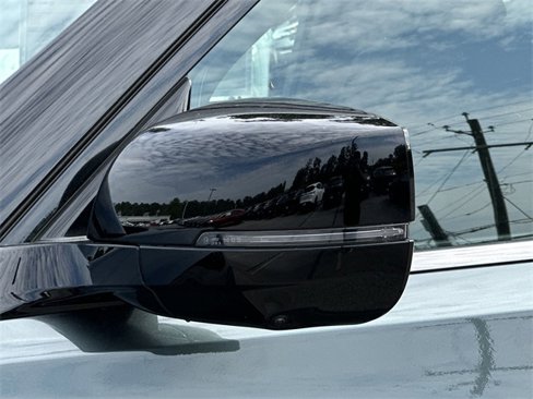 New 2025 Nissan Armada PRO-4X image 38