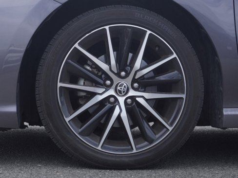 Used 2023 Toyota Camry SE image 10