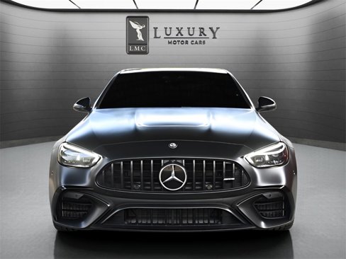 Used 2024 Mercedes-Benz C 63 AMG S image 2