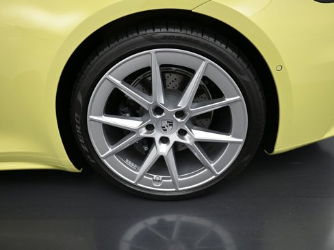 Certified 2025 Porsche 911 Carrera image 21