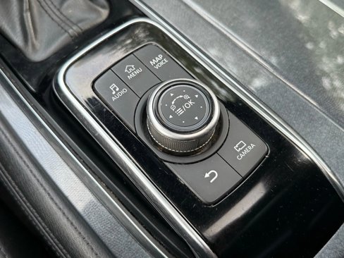 Used 2021 Nissan Armada SL w/ Midnight Edition Package image 19