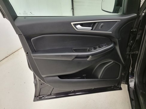 Used 2024 Ford Edge SEL image 25