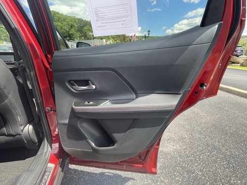 Used 2025 Nissan Kicks SR w/ Illumination Package image 22