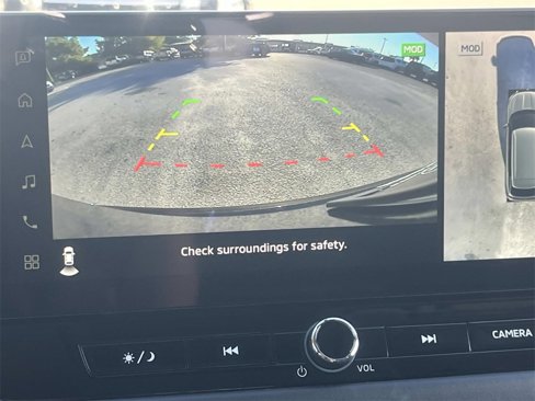 New 2025 Mitsubishi Outlander SE image 24
