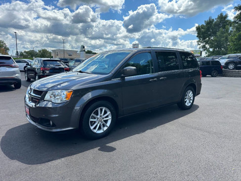 Used 2019 Dodge Grand Caravan SXT w/ Driver Convenience Group image 3