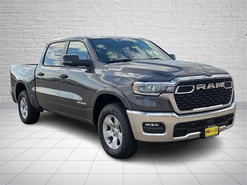 New 2026 RAM 1500 4x4 Crew Cab image 6