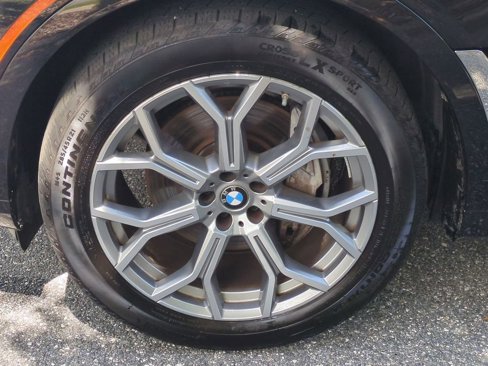 Used 2025 BMW X7 xDrive40i image 11