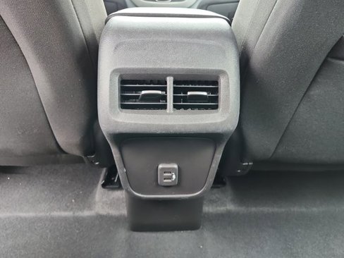 Certified 2024 Chevrolet Equinox LS w/ Driver Confidence II Package image 30