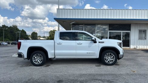 Used 2025 GMC Sierra 1500 SLT image 4