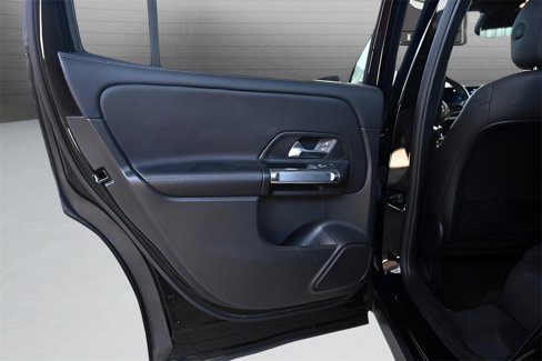 Used 2024 Mercedes-Benz GLB 250 image 11