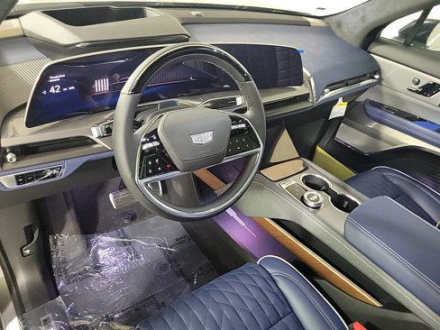 New 2026 Cadillac Vistiq Premium Luxury image 13