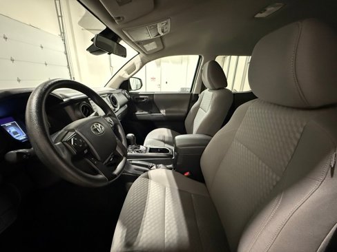 Used 2023 Toyota Tacoma SR image 15