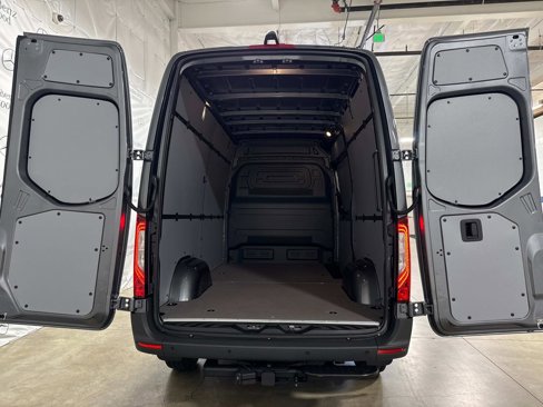 New 2025 Mercedes-Benz Sprinter 2500 image 23