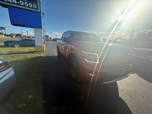Used 2024 Nissan Titan PRO-4X w/ Pro-4x Utility Package image 2
