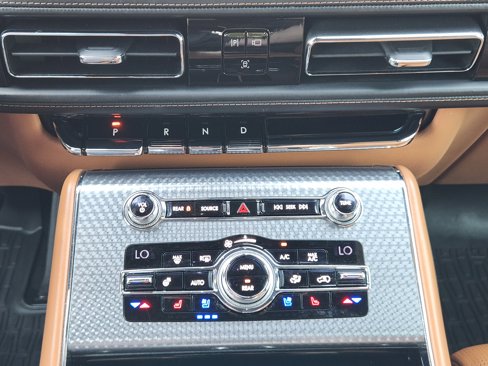 Used 2020 Lincoln Aviator Black Label w/ Dynamic Handling Package image 22