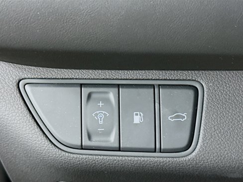 Used 2024 Genesis G70 2.5T w/ Sport Prestige Package image 17